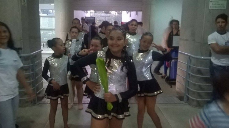 “Concierto – Athenas: Cielo abierto, cantando para Dios –”