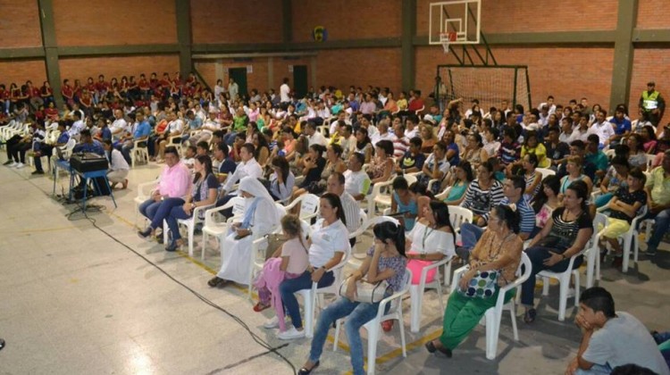 Documental “Drogas, Soy Libre” por Frank Zapata y charla “El amor de Dios sana” por la madre Gabriela del amor